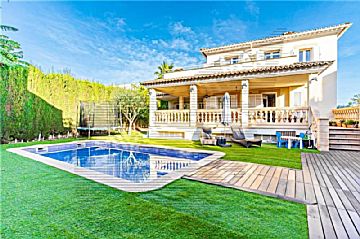  Venta de casa con piscina y terraza en Son Vida (Palma de Mallorca)