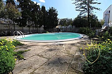 Imagen 1 Venta de casa con piscina en Coll d´en Rabassa (Palma de Mallorca)